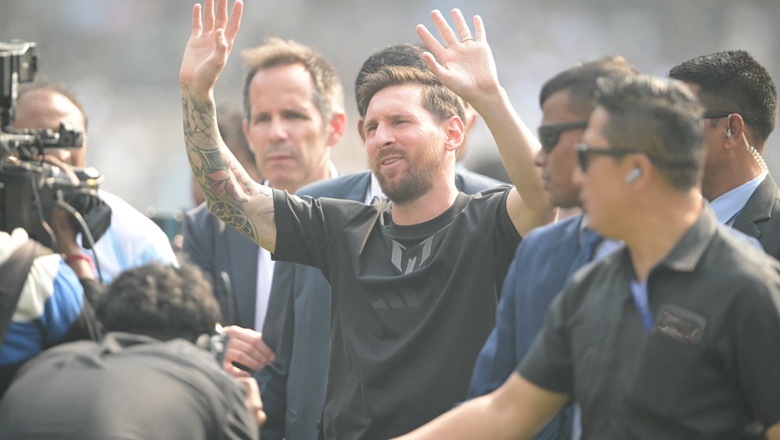 Lionel Messi gets a huge welcome from fans on his return to India - Ảnh 1