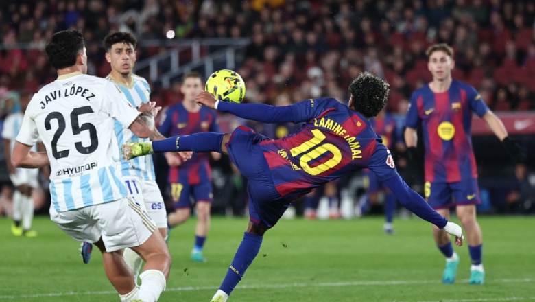 Lamine Yamal&rsquo;s stunning bicycle kick sends Barcelona back to the top - Ảnh 1