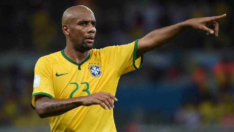 Ranking the best Brazilian right backs of all time: Alves&rsquo; trophies or Cafu&rsquo;s pace? - Ảnh 2