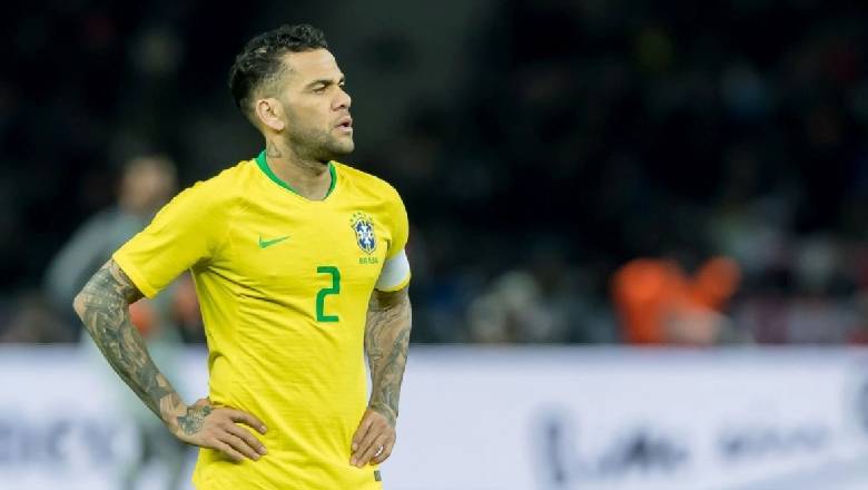 Ranking the best Brazilian right backs of all time: Alves&rsquo; trophies or Cafu&rsquo;s pace? - Ảnh 3