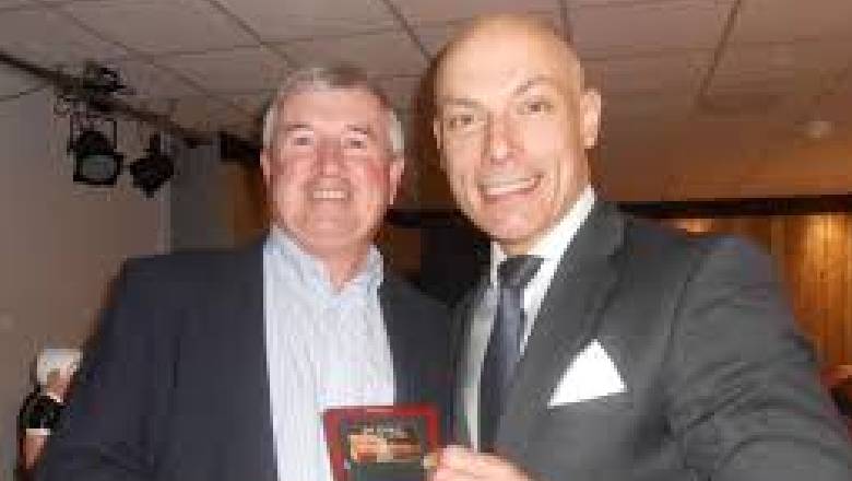 List of soccer players who became referees: Including 2 Ex-Man United defenders  - Ảnh 1