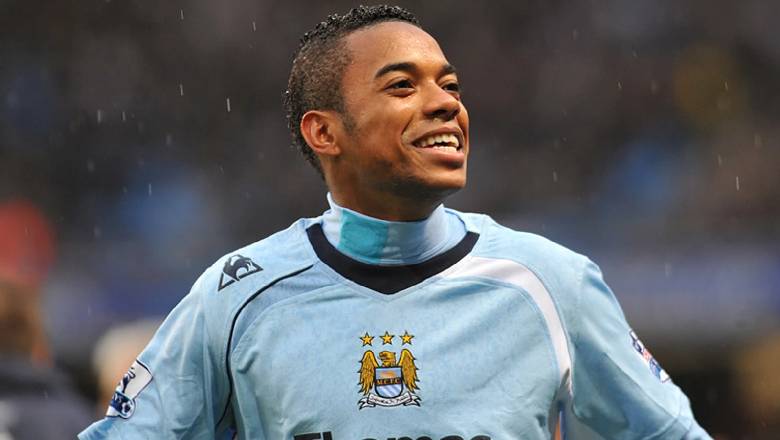 10 famous footballers that have been to prison: Ronaldinho plays behind bars, Bruno Fernandes rocks fans - Ảnh 3