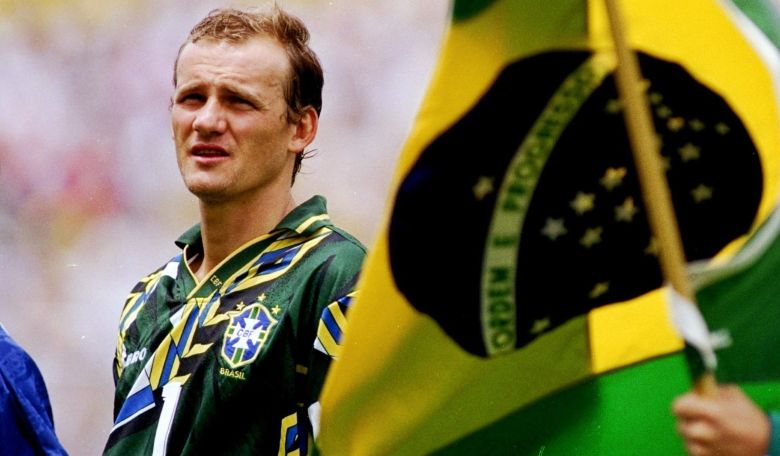 Brazil all time XI: 2 Pele included, does Neymar deserve a place? - Ảnh 1