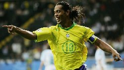 Ranking best Brazilian midfielder of all time: Ronaldinho salutes 2 World Cup-less icons 