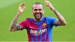 Dani Alves set to buy Portuguese club and play for his own team